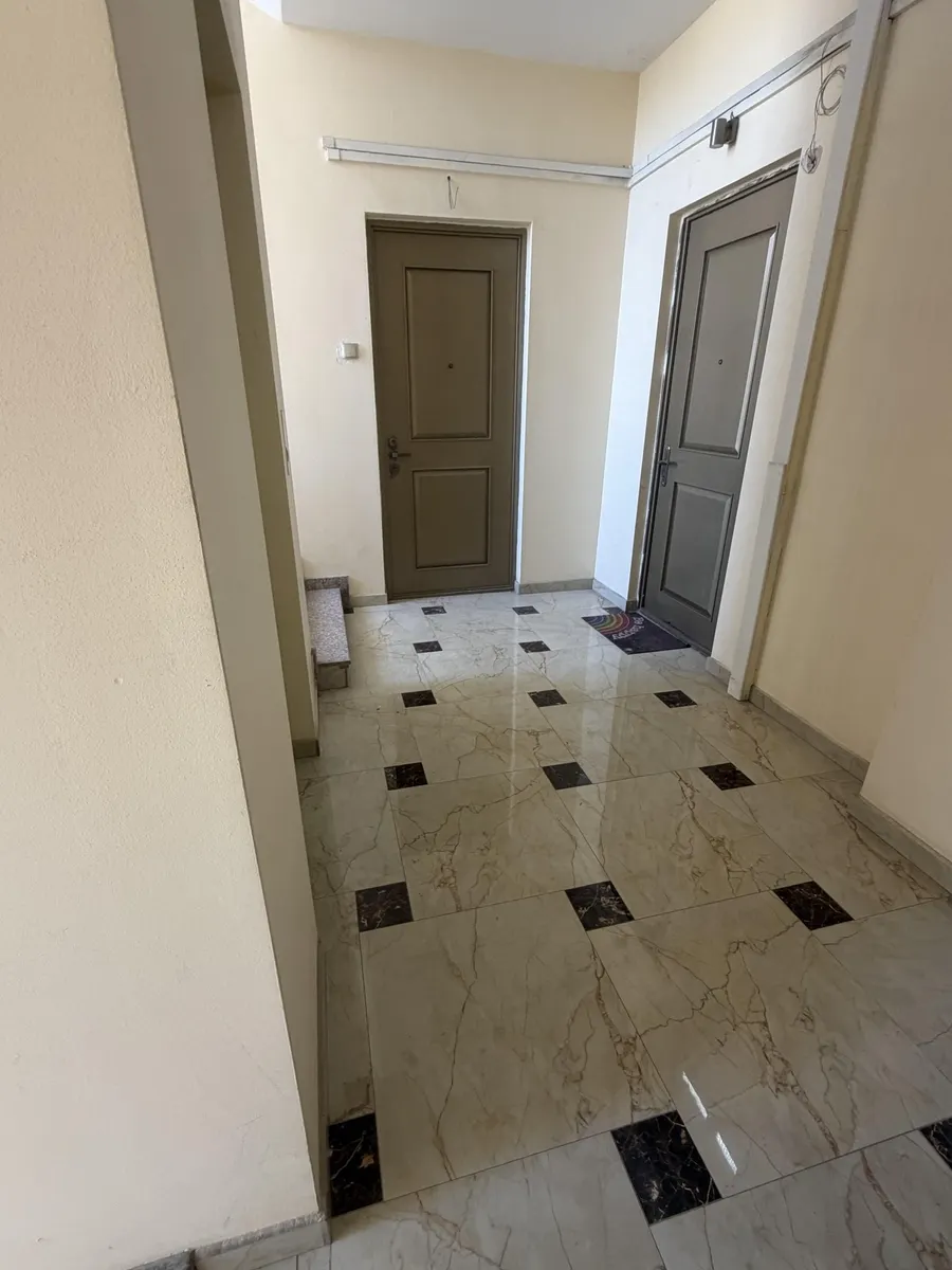 Квартира, 3-комн., 77 м²