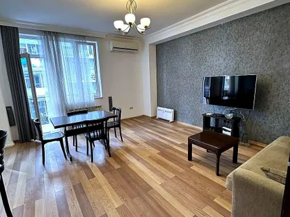 Квартира, 2-комн., 90 м²