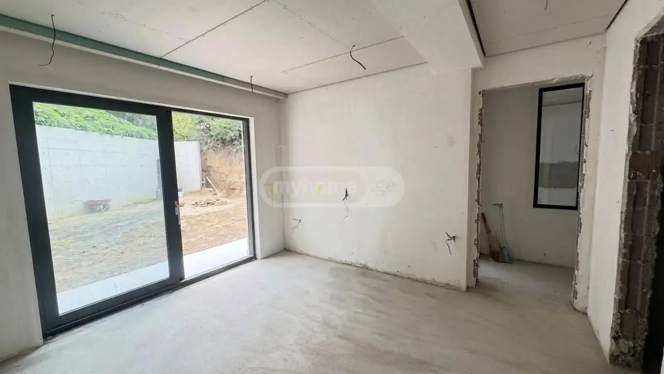 Дом, 5-комн., 1500 м²