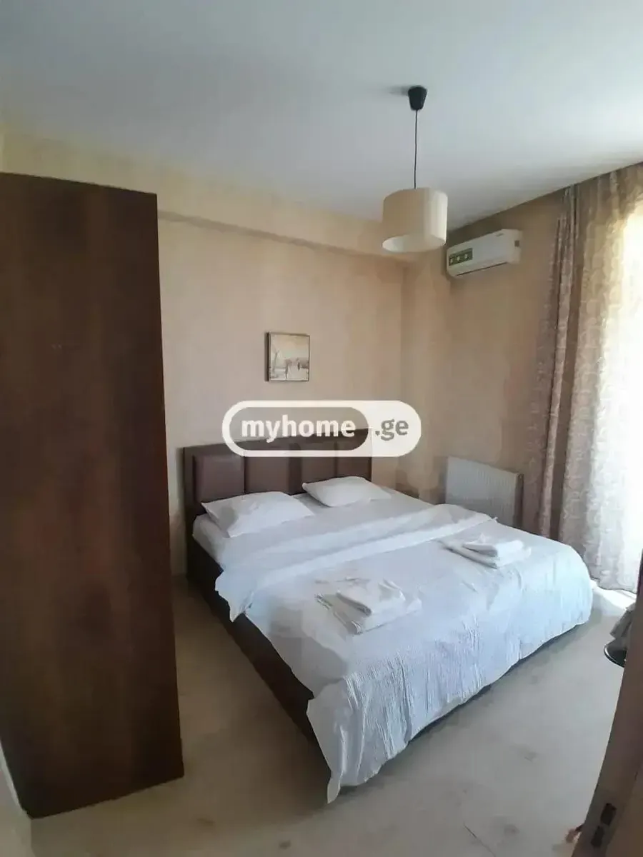 Квартира, 3-комн., 70 м²