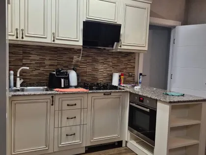 Квартира, 2-комн., 60 м²