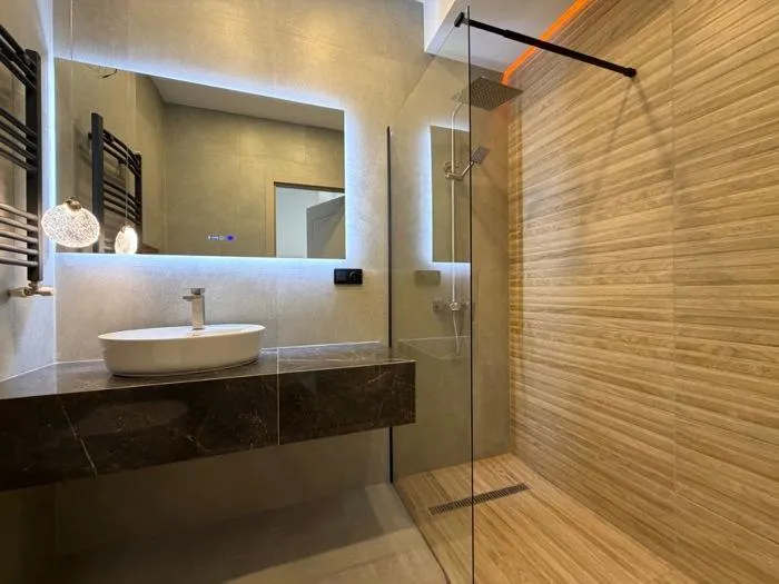 Квартира, 2-комн., 65 м²
