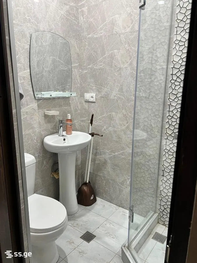Квартира, 3-комн., 56 м²