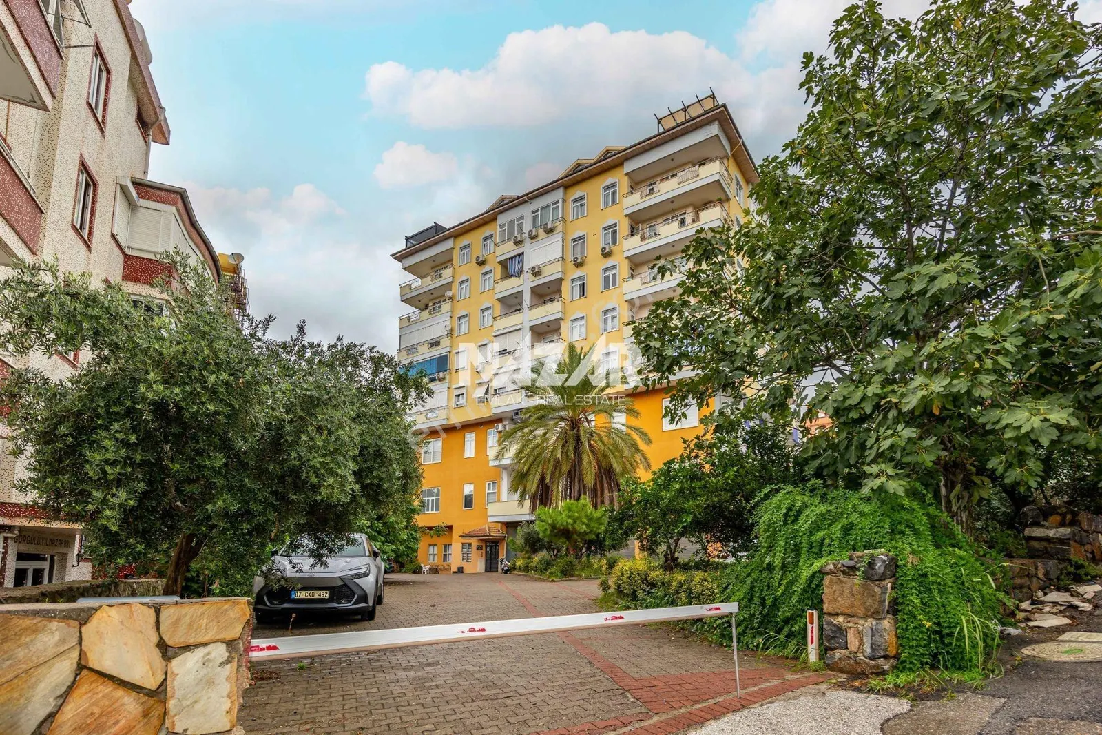 Apartment, 4-room, 160 m²