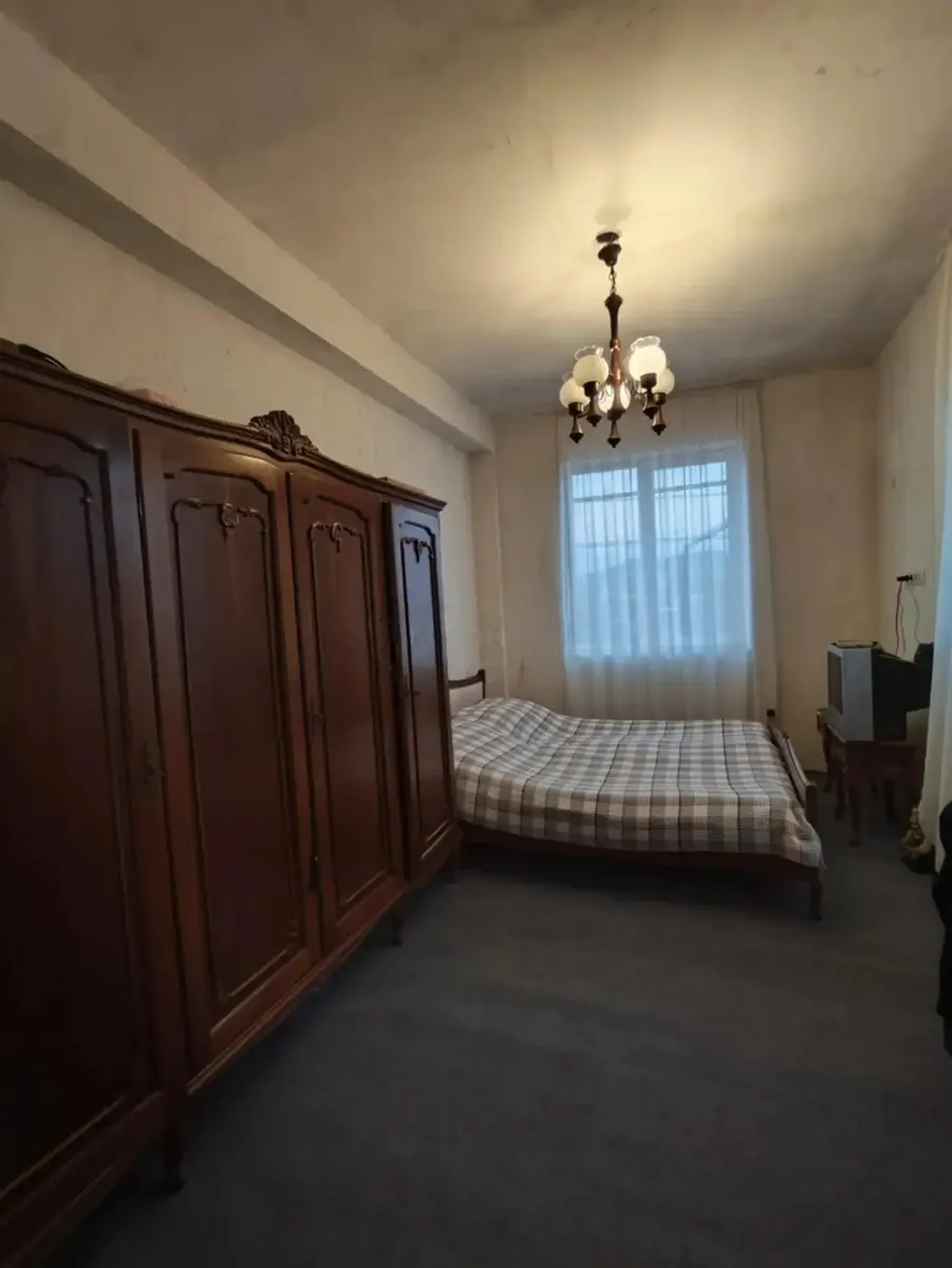 Дом, 5-комн., 244 м²