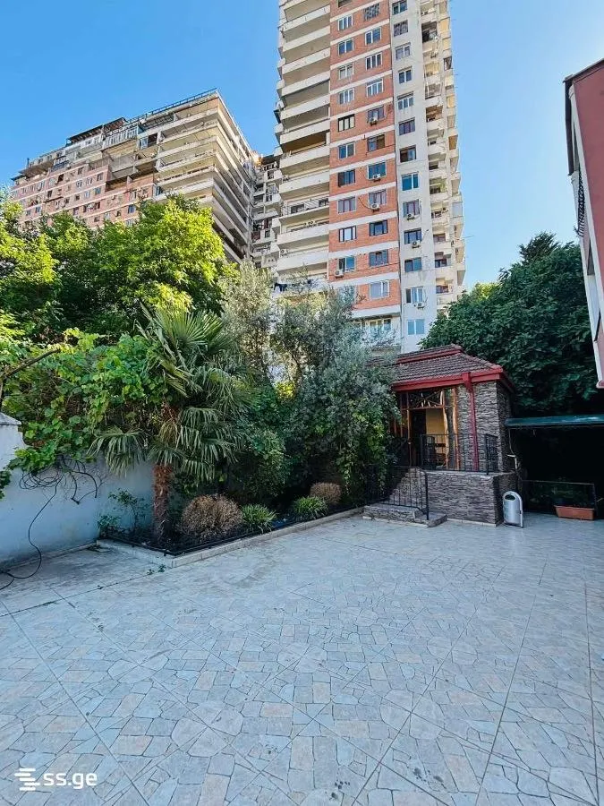 Дом, 5-комн., 430 м²