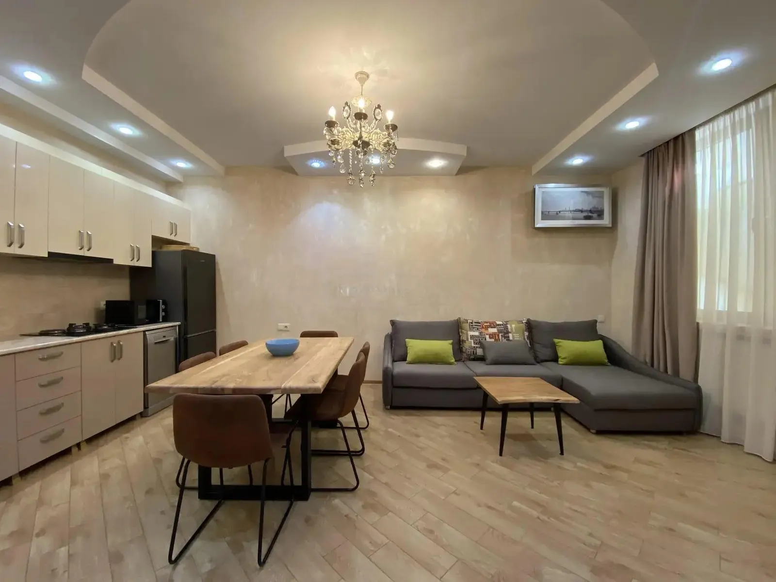 Дом, 10-комн., 420 м²