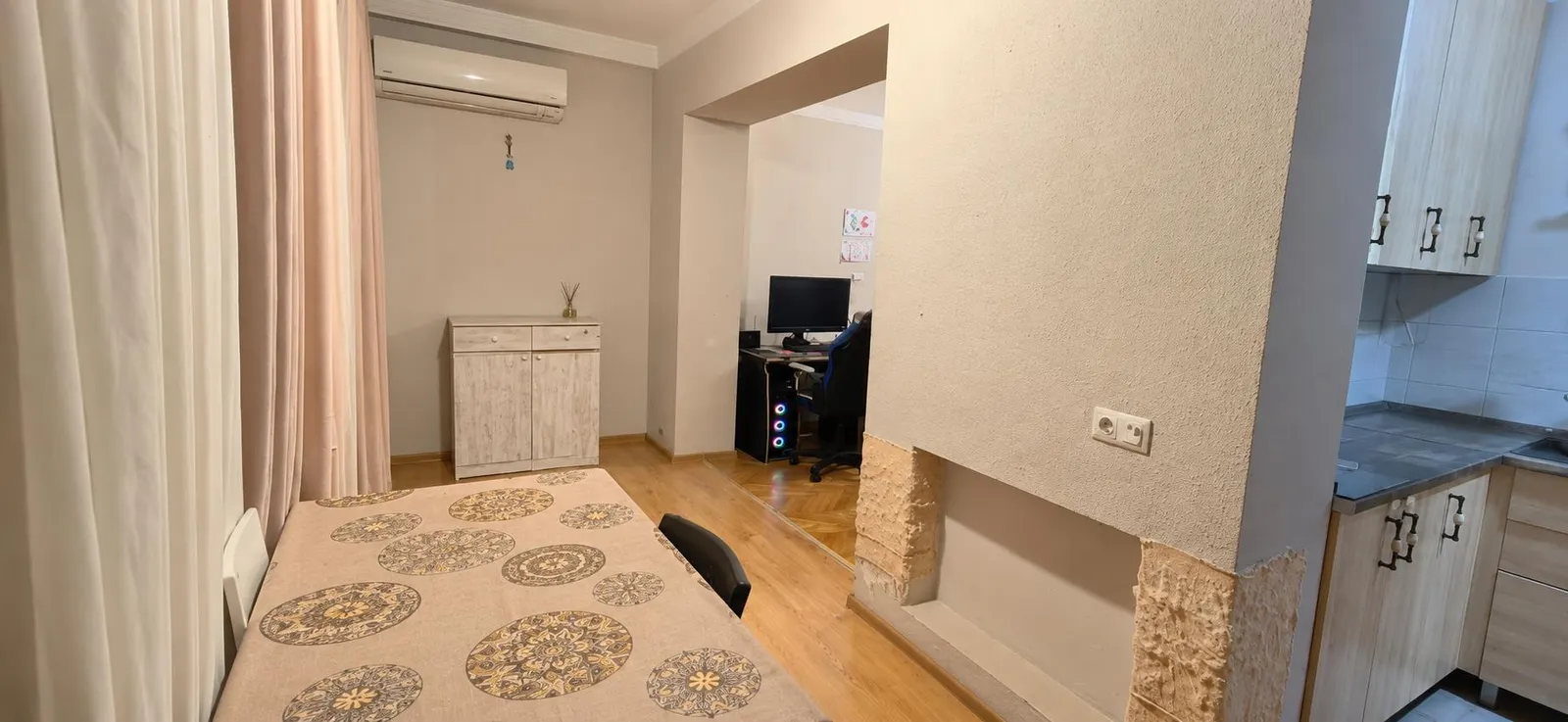 Квартира, 3-комн., 92 м²