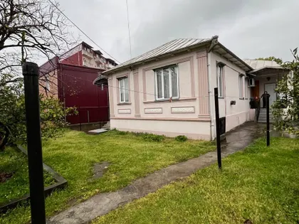 House, 5-room, 120 m²