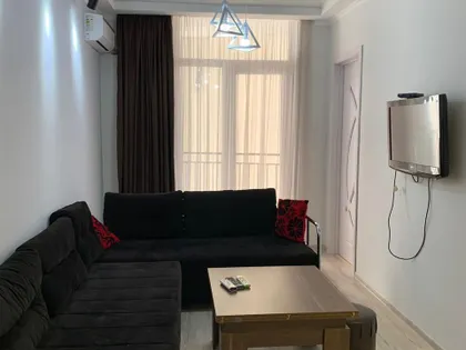 Квартира, 2-комн., 180 м²