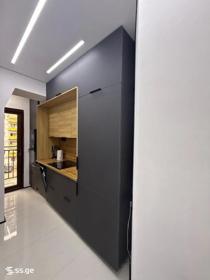 Квартира, 4-комн., 98 м²