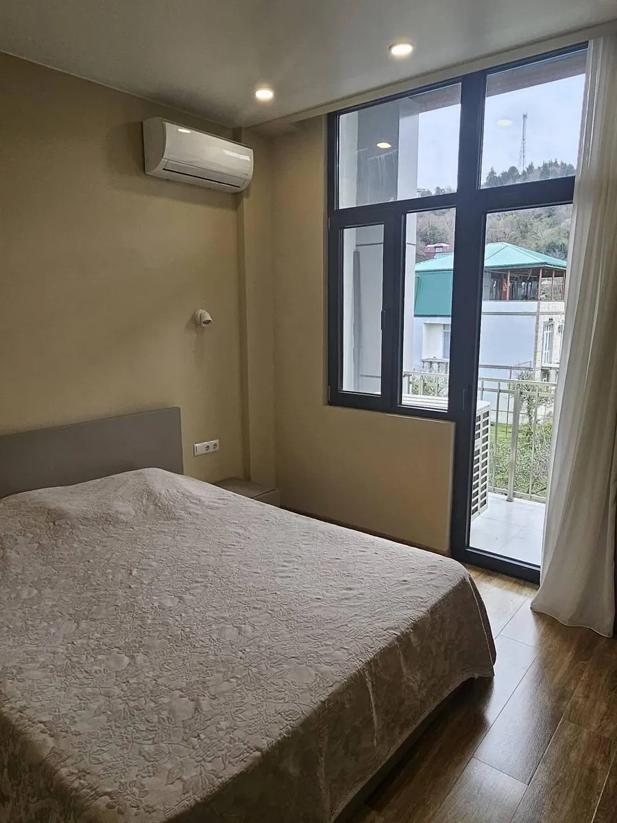House, 4-room, 220 m²