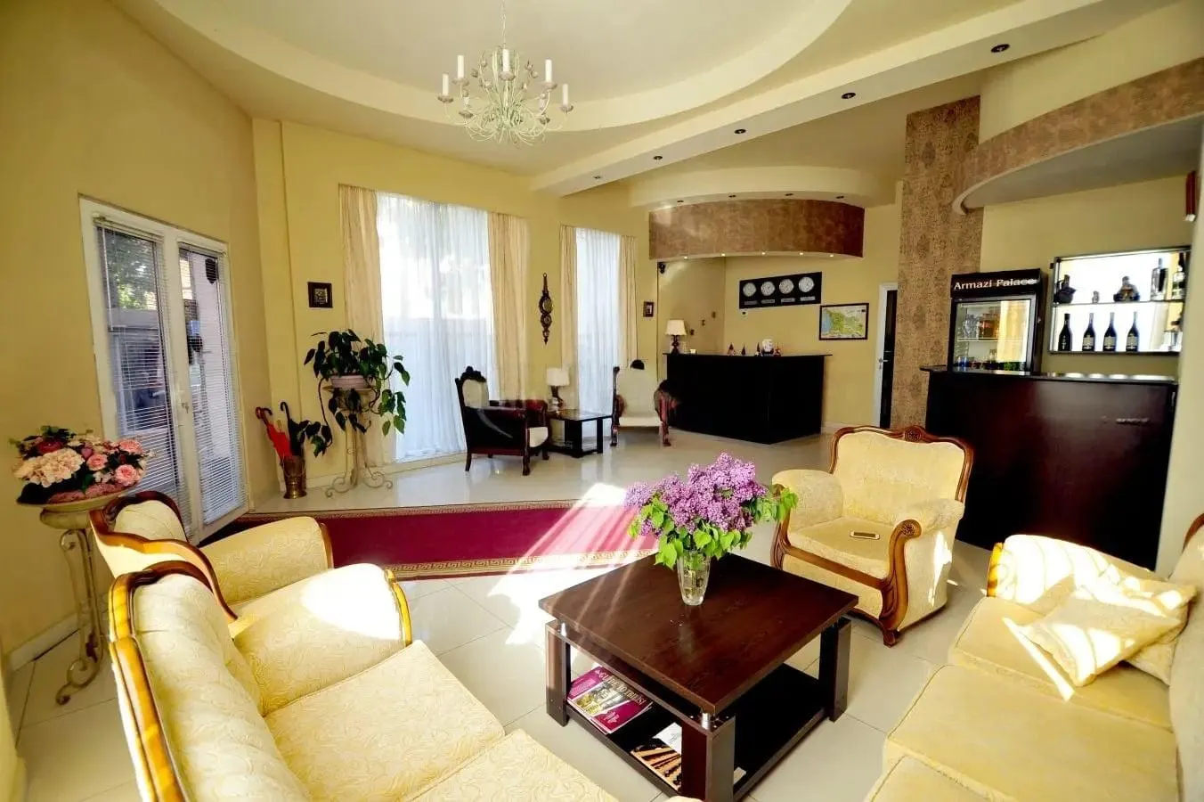 Дом, 10-комн., 600 м²