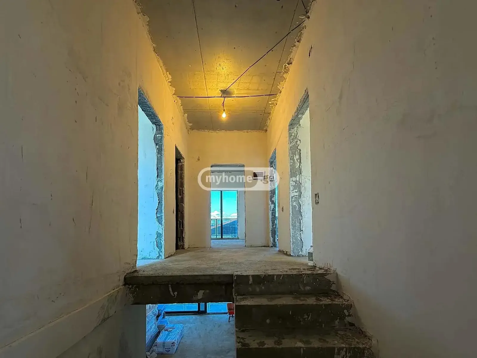 Дом, 5-комн., 220 м²