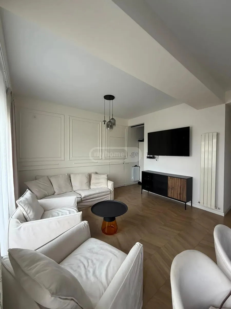 Квартира, 3-комн., 114 м²