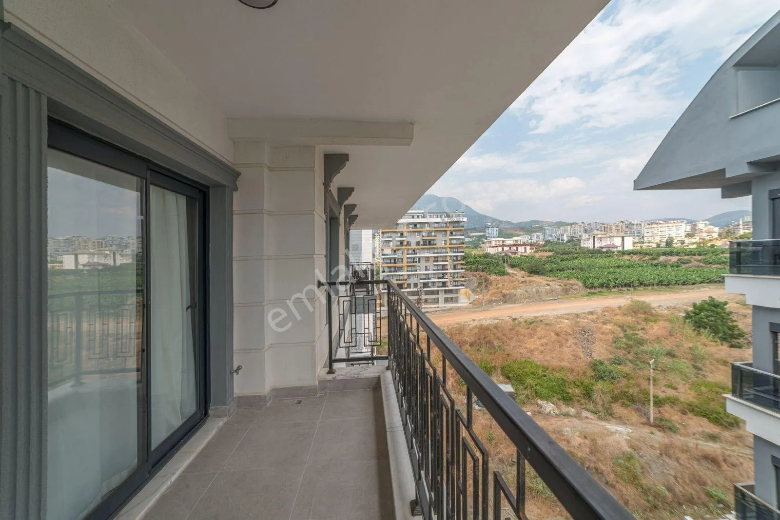 Apartment, 3-room, 120 m²