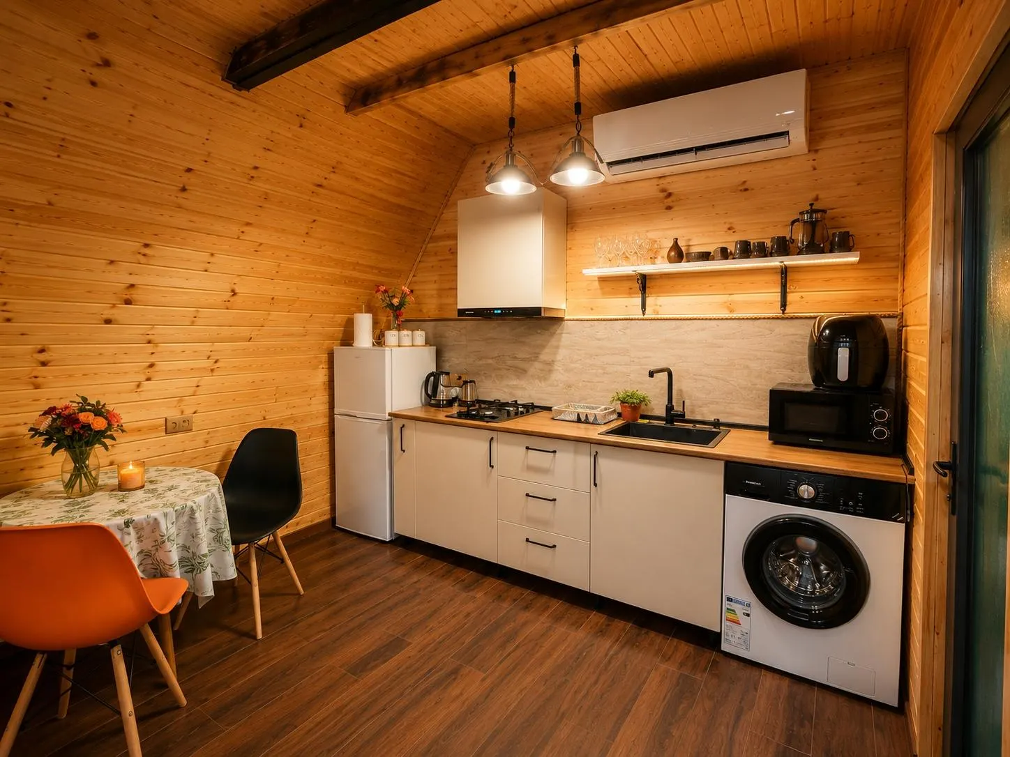 House, 2-room, 50 m²