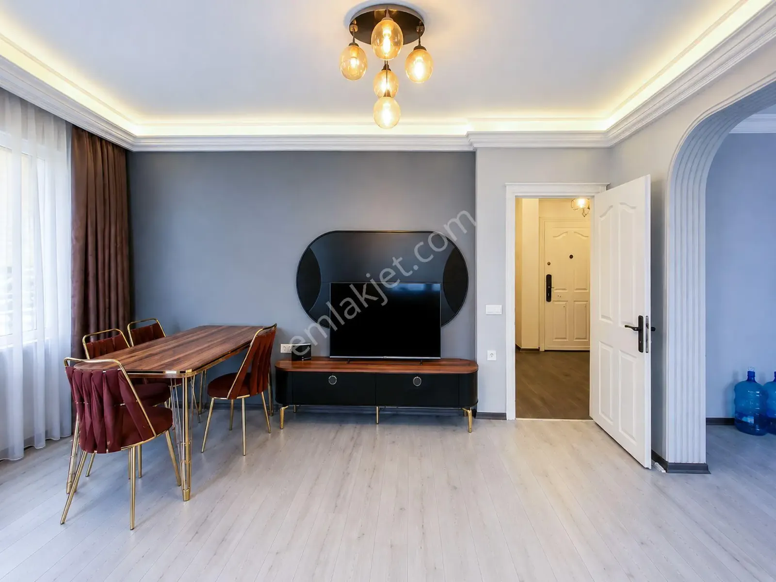Apartment, 3-room, 120 m²