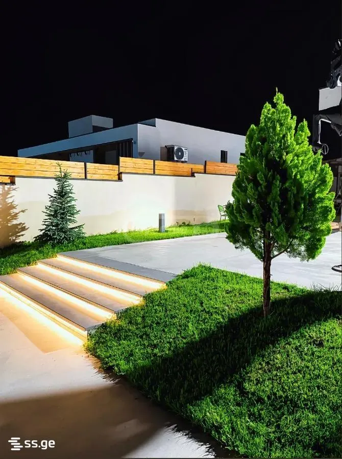 Дом, 5-комн., 750 м²