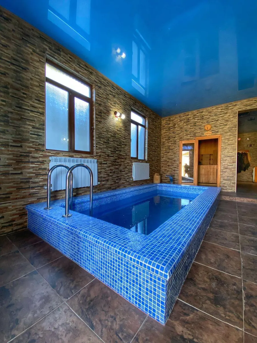 Дом, 8-комн., 350 м²