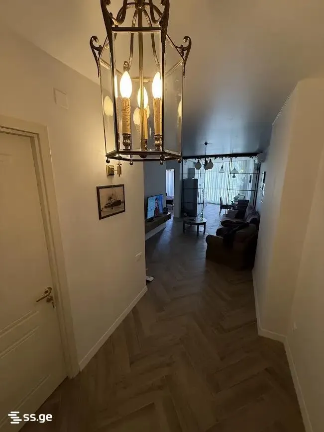Квартира, 4-комн., 85 м²