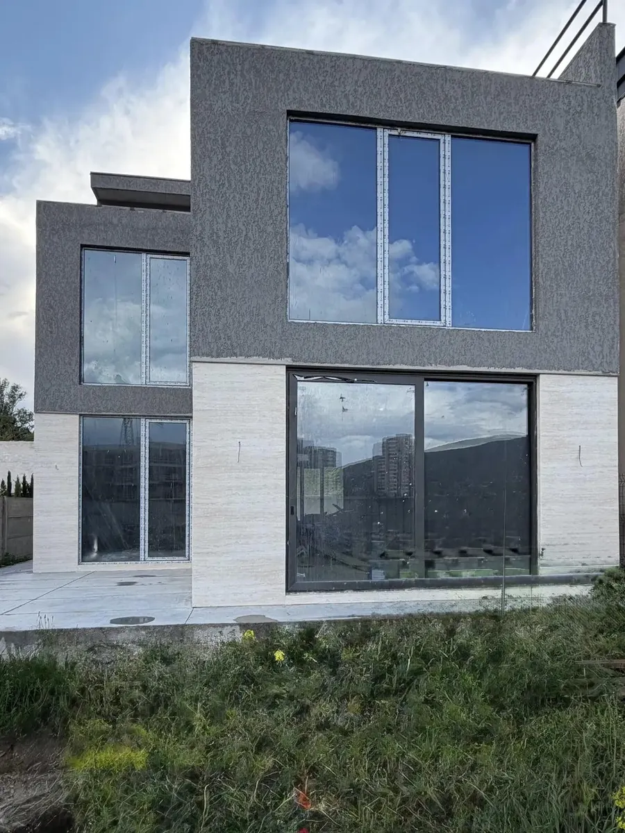 House, 7-room, 424 m²