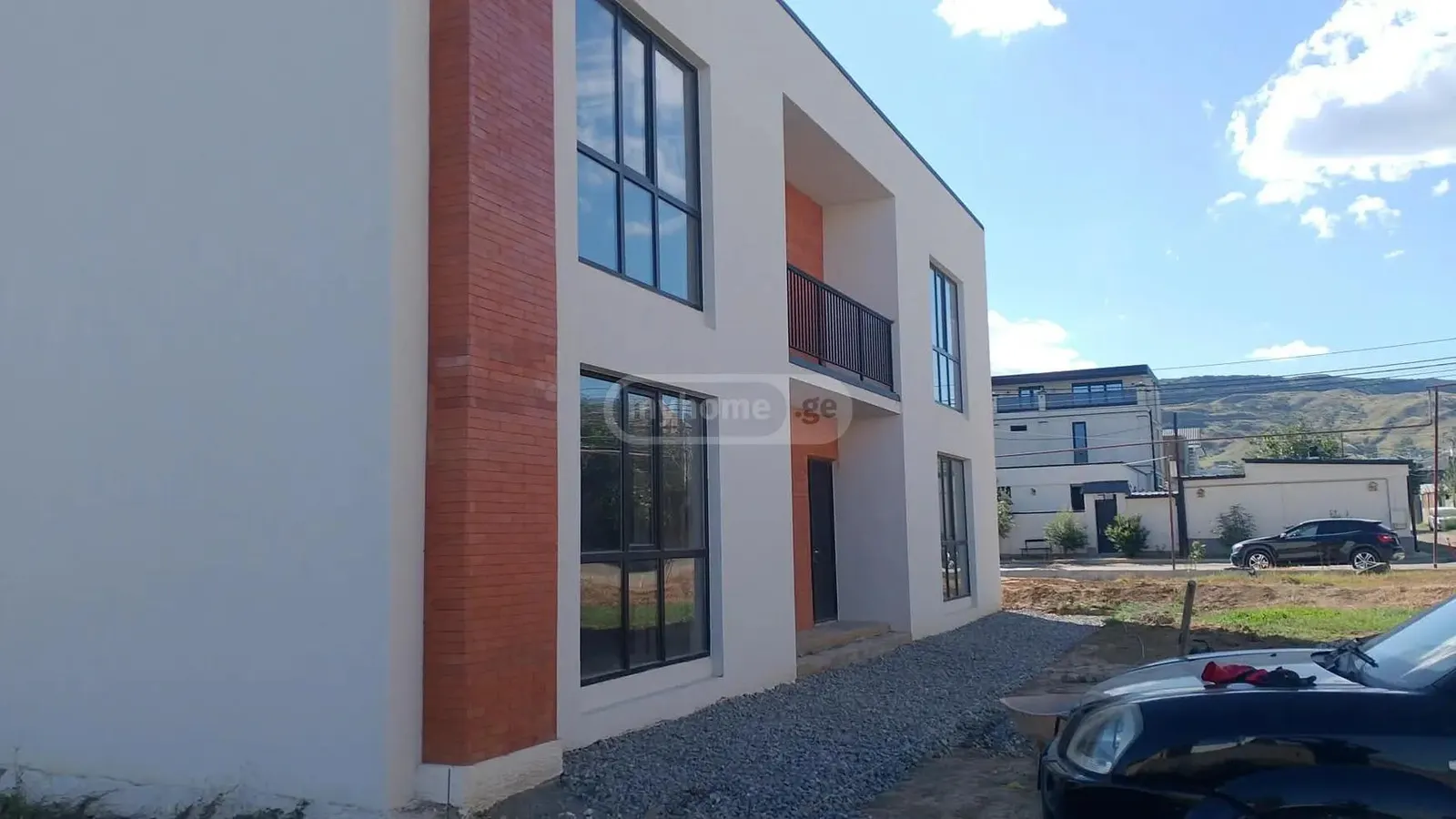 Дом, 5-комн., 245 м²