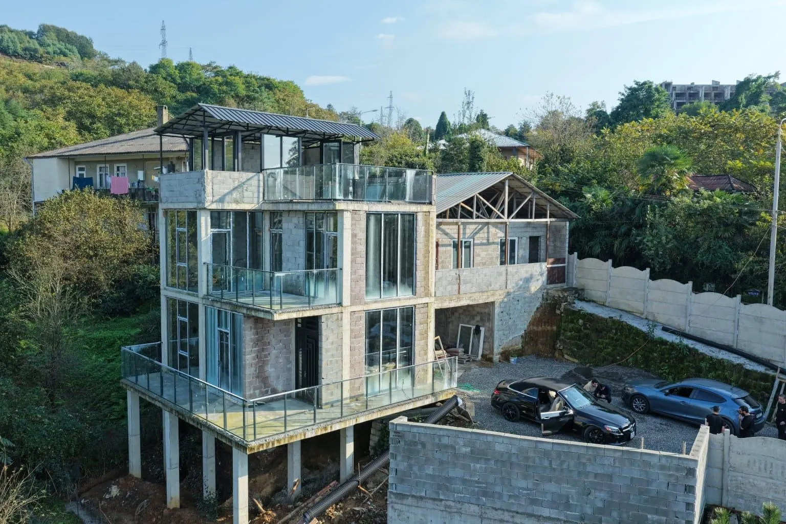 Дом, 5-комн., 400 м²