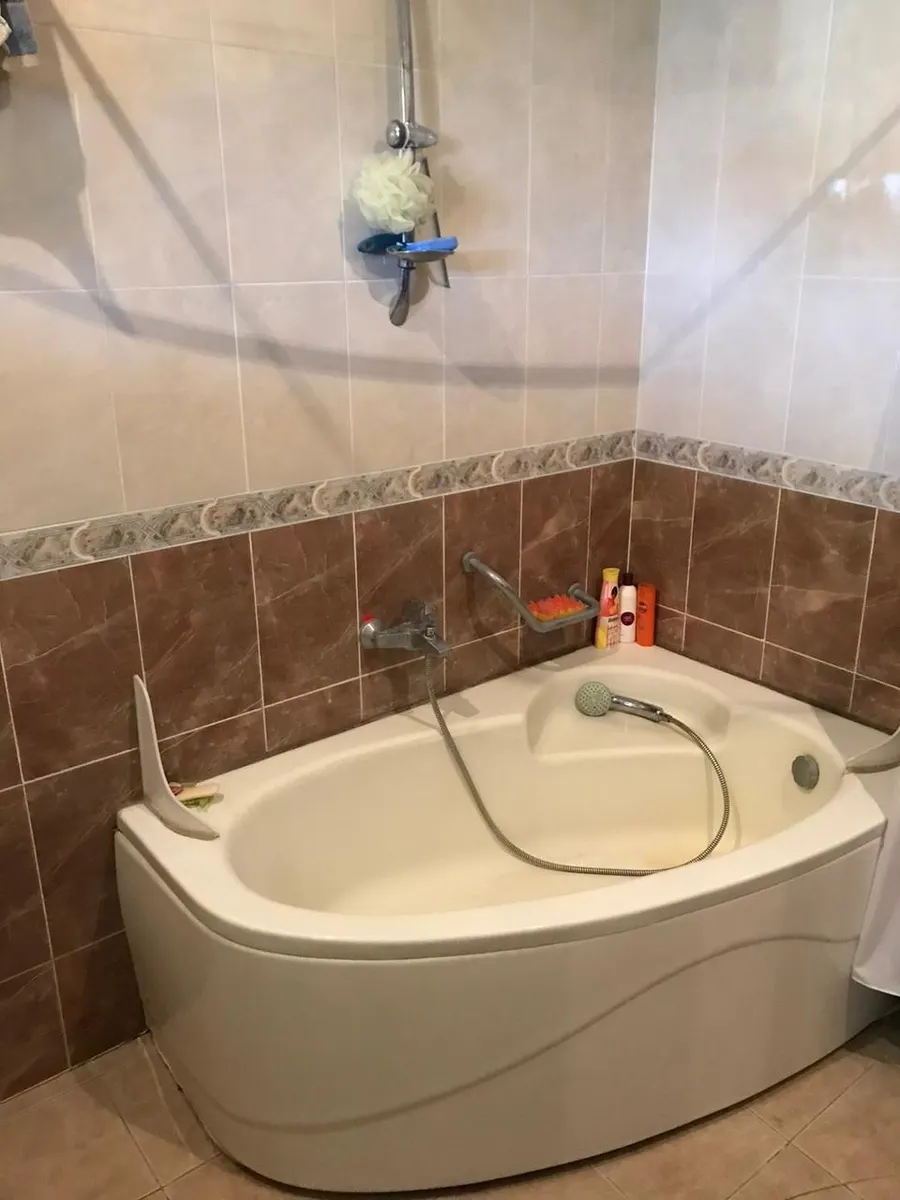 Дом, 5-комн., 700 м²