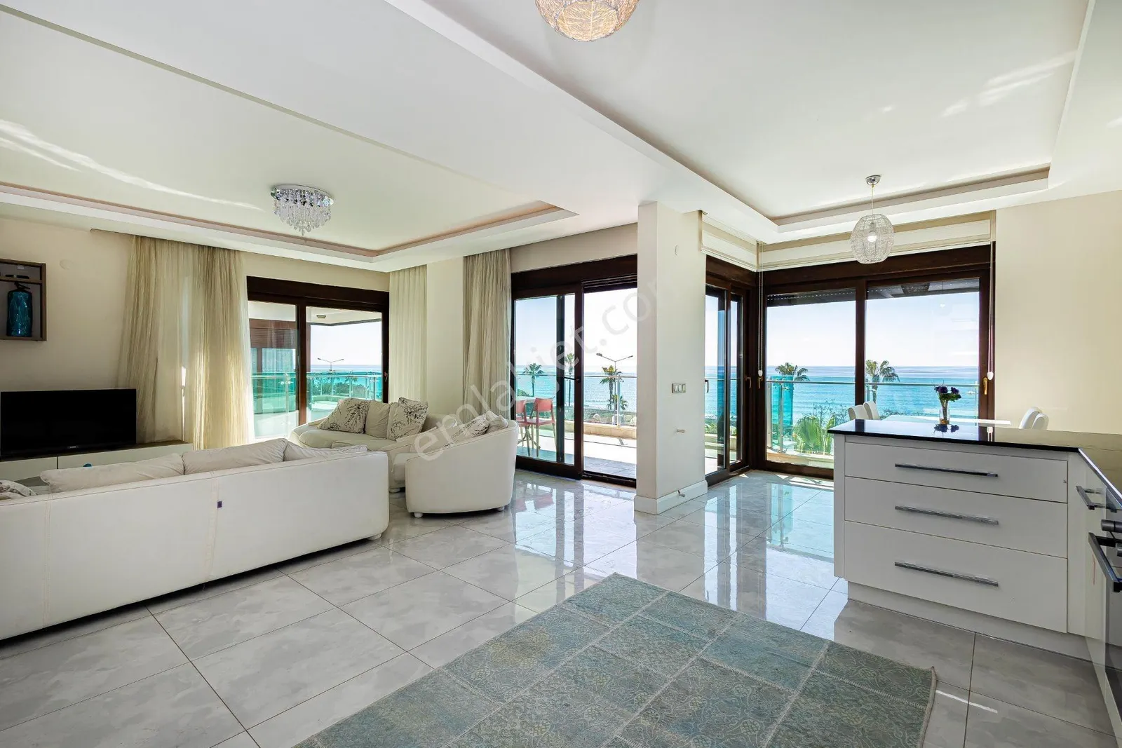 Apartment, 4-room, 160 m²