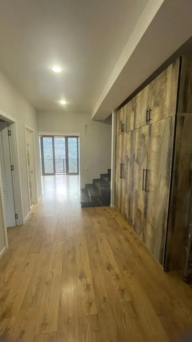 Квартира, 5-комн., 350 м²