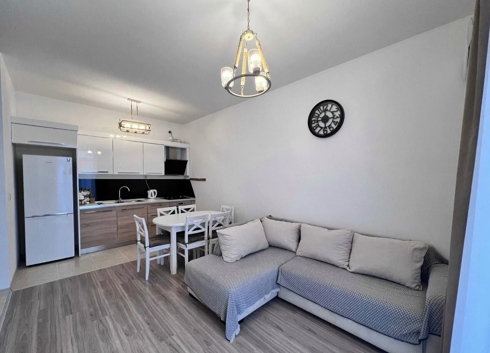 Квартира, 3-комн., 57.3 м², Green Diamond