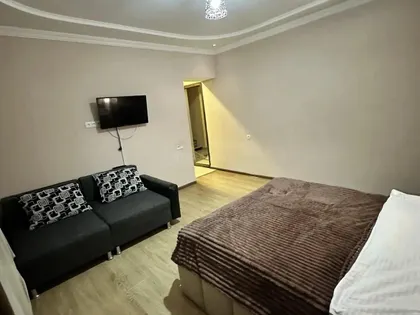 House, 6-room, 252 m²