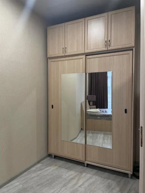 Квартира, 3-комн., 108 м²