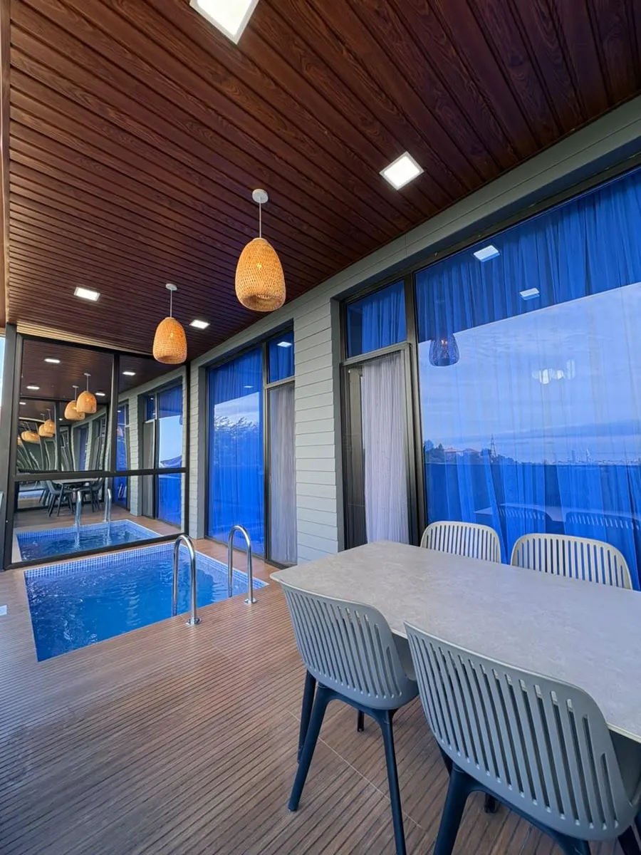 House, 2-room, 80 m²