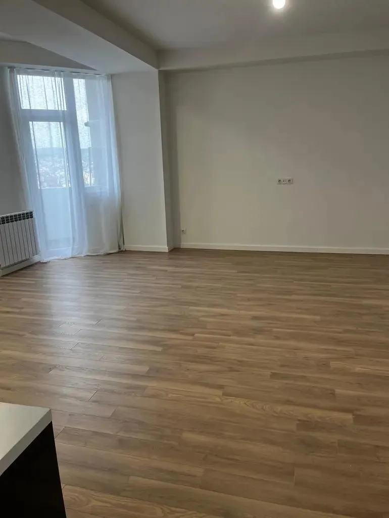 Квартира, 4-комн., 103 м²