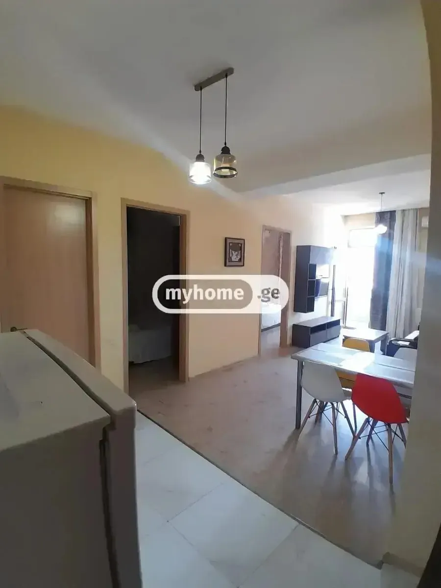Квартира, 3-комн., 70 м²