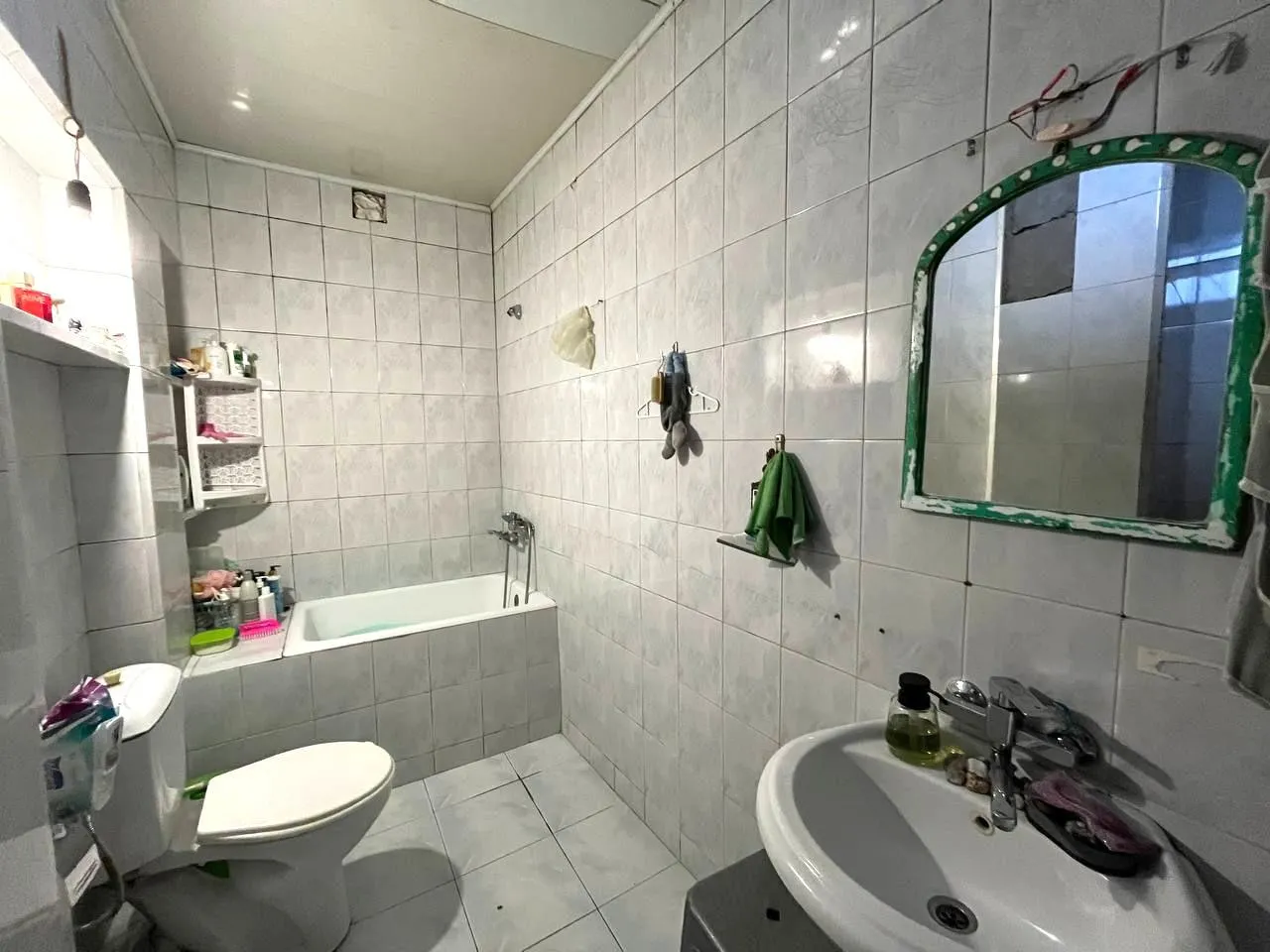 House, 3-room, 100 m²