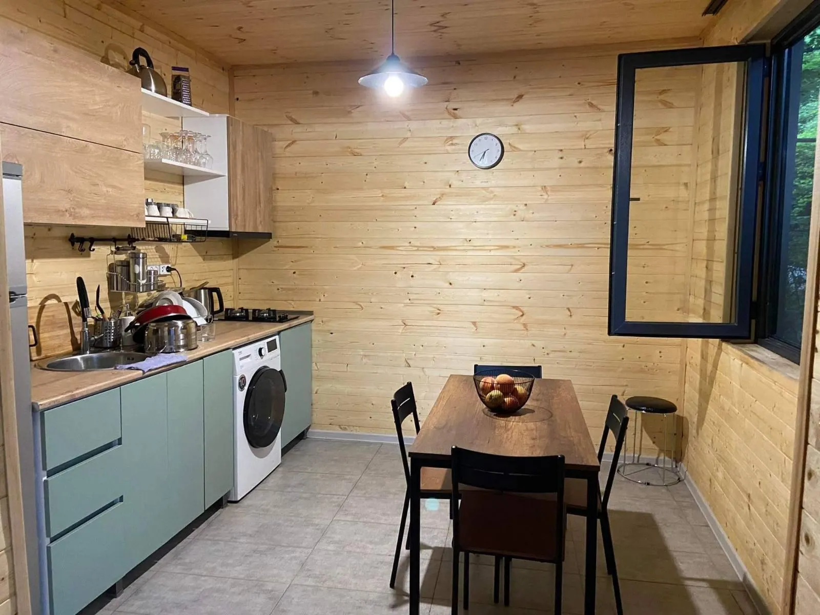 Дом, 4-комн., 105 м²