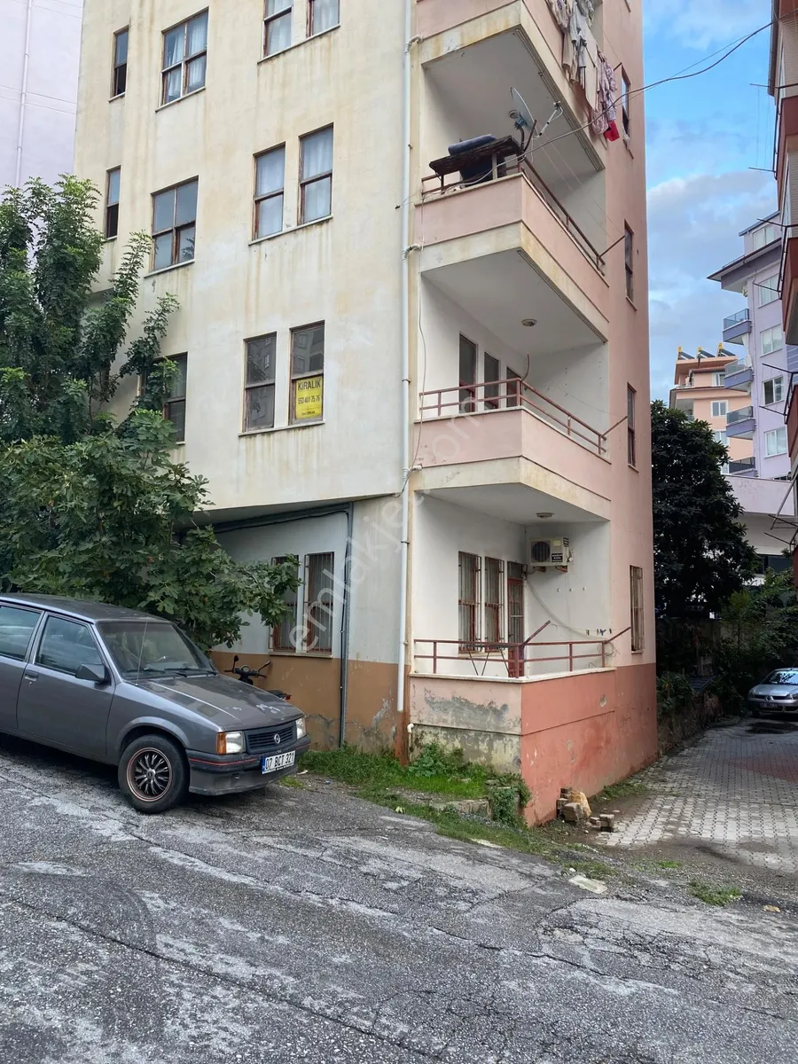 Квартира, 3-комн., 95 м²