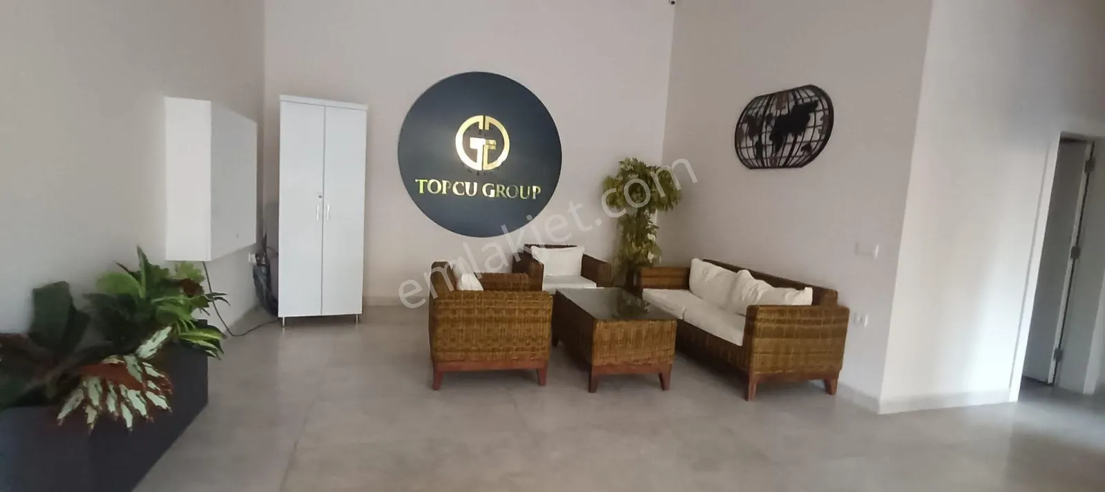 Apartment, 4-room, 145 m²