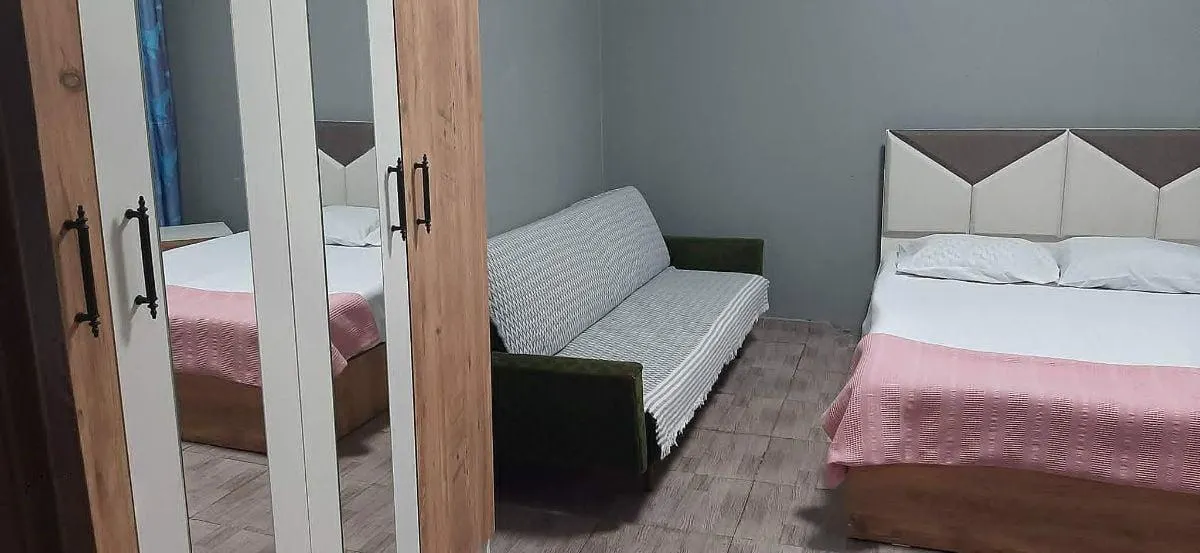House, 1-room, 50 m²
