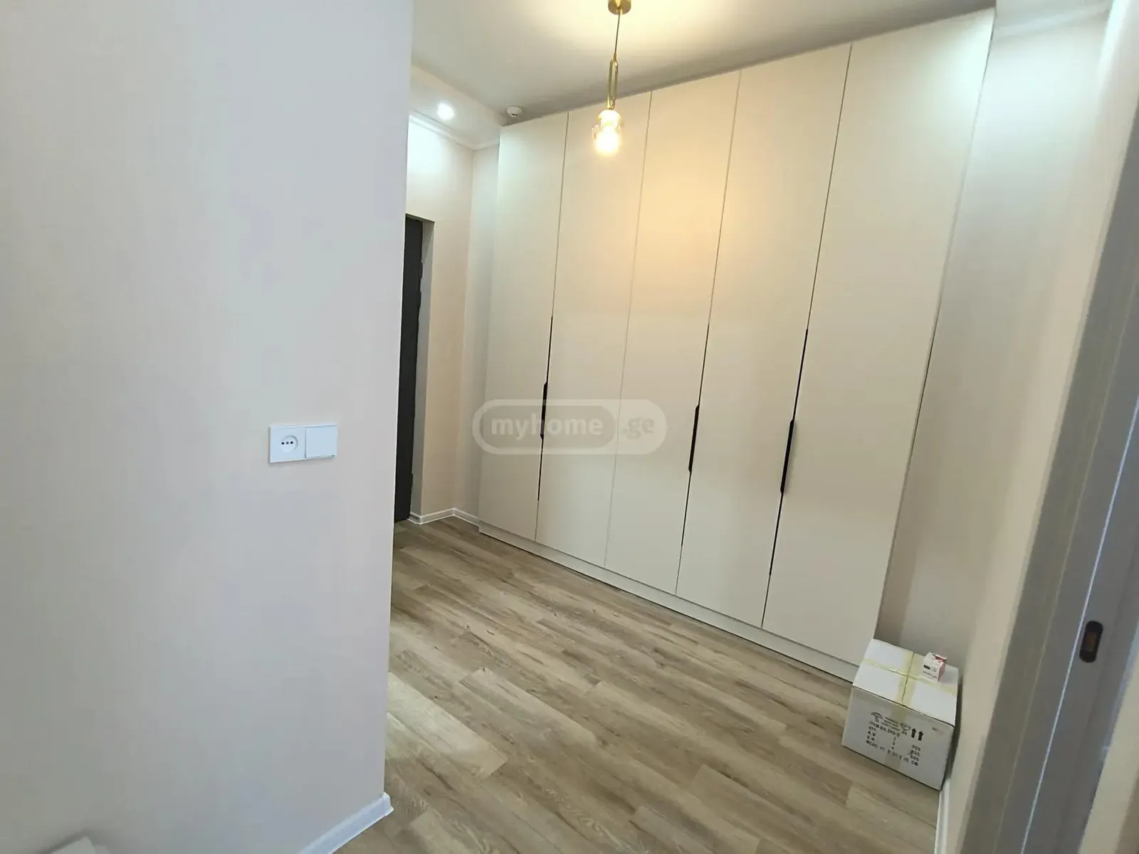 Квартира, 3-комн., 70 м²