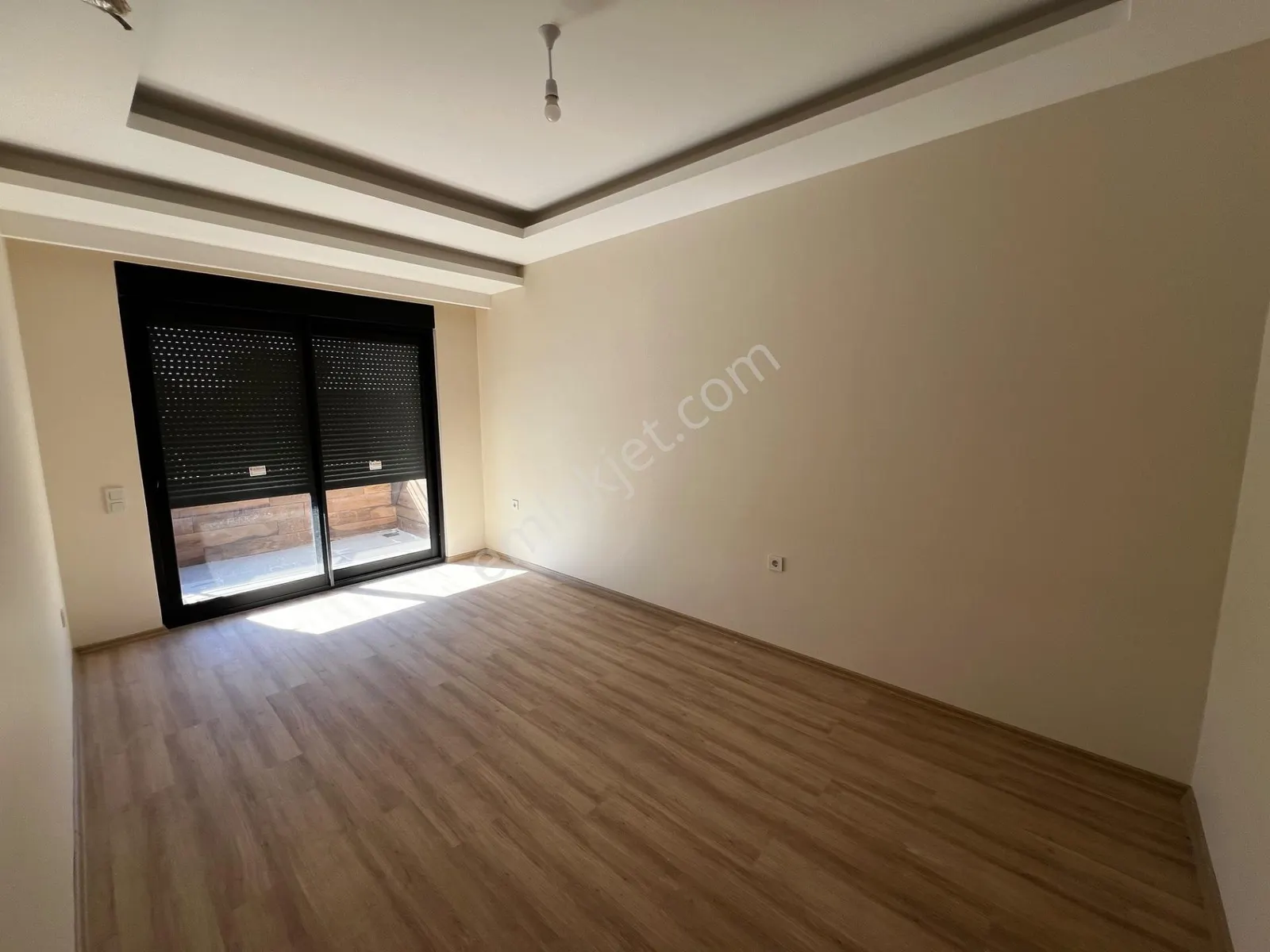 Apartment, 4-room, 140 m²