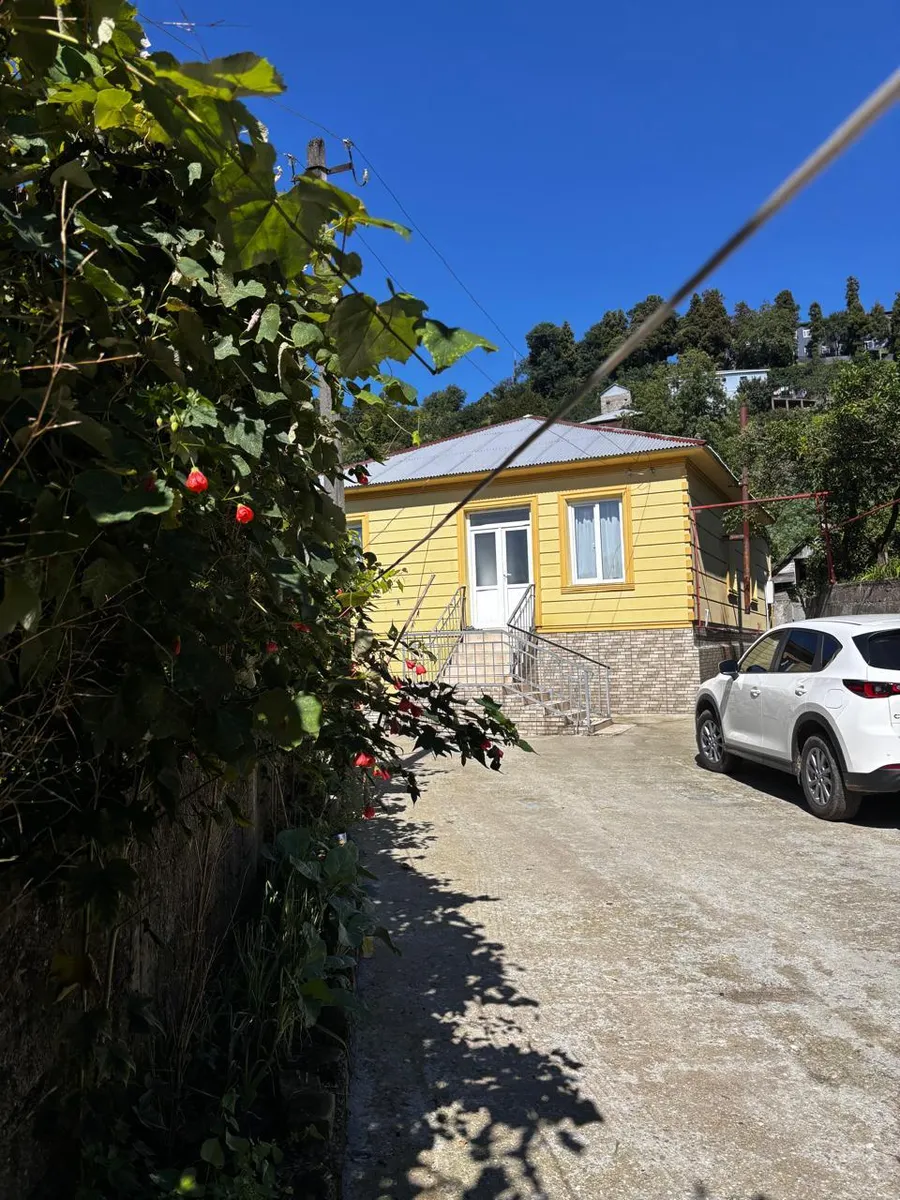 House, 3-room, 177 m²