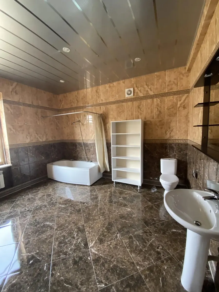 House, 7-room, 1200 m²