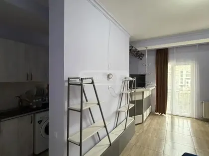 Квартира, 3-комн., 84 м²