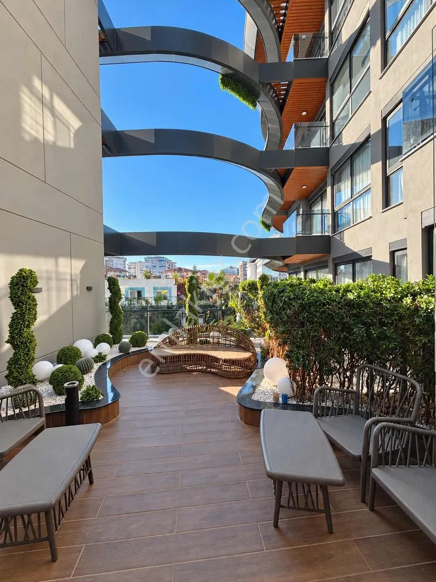 Apartment, 3-room, 130 m²