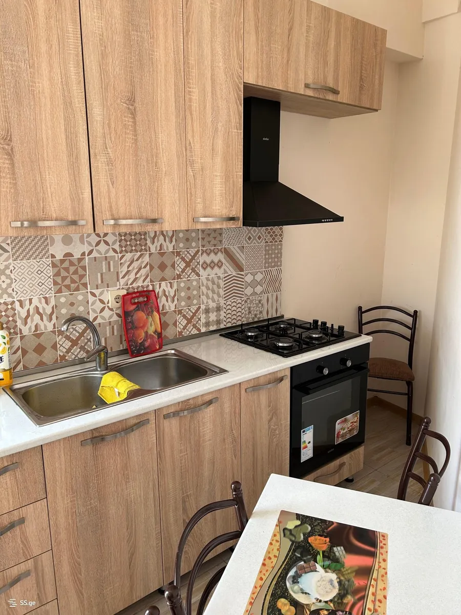 Квартира, 2-комн., 65 м², Aleksi Gobronidze St, 11