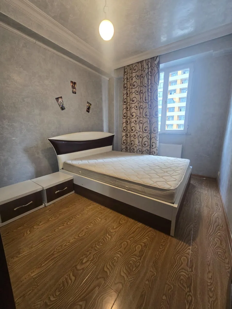 Квартира, 4-комн., 140 м²